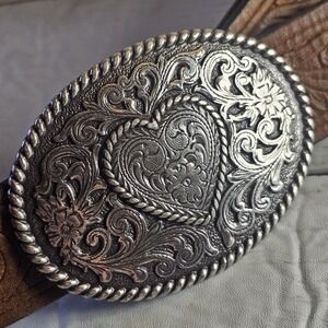 Justin Trophy Heart Belt Girls 22 Brown Top Grain Cowhide Leather Tooled Silver